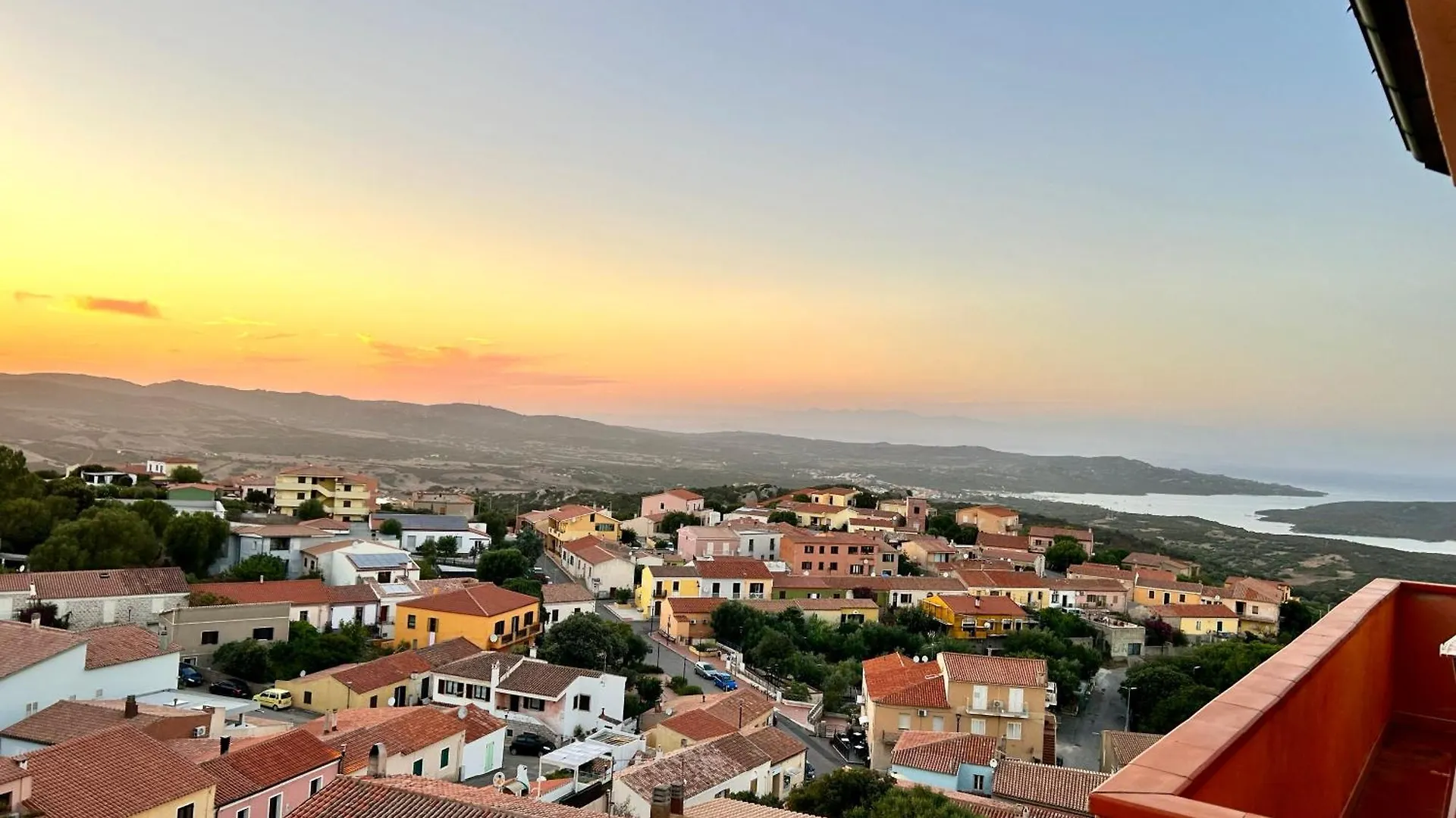 Confortevole Trilocale Con Vista Mare A San Pasquale, Sardegna