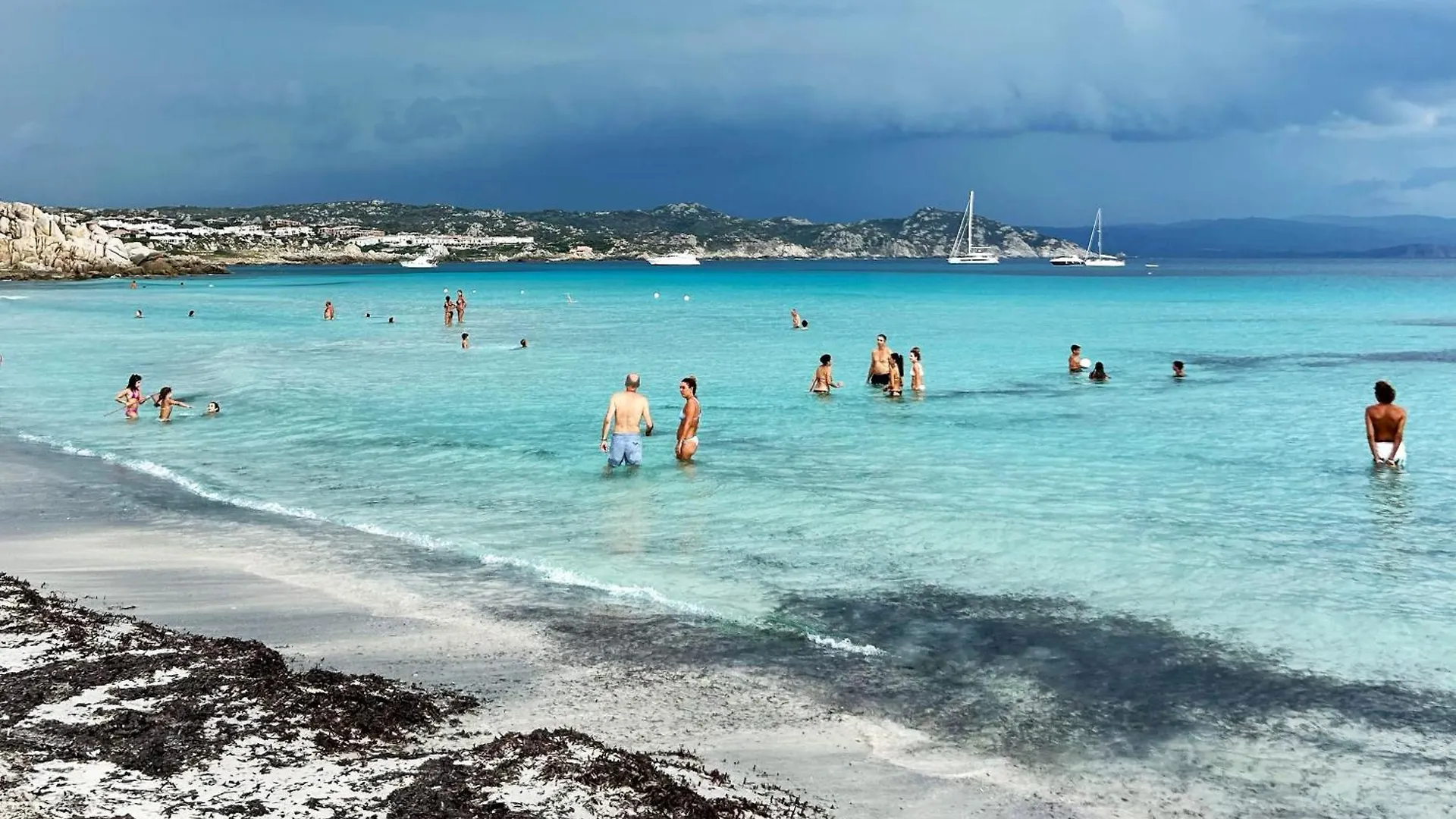 Confortevole Trilocale Con Vista Mare A San Pasquale, Sardegna 0*,