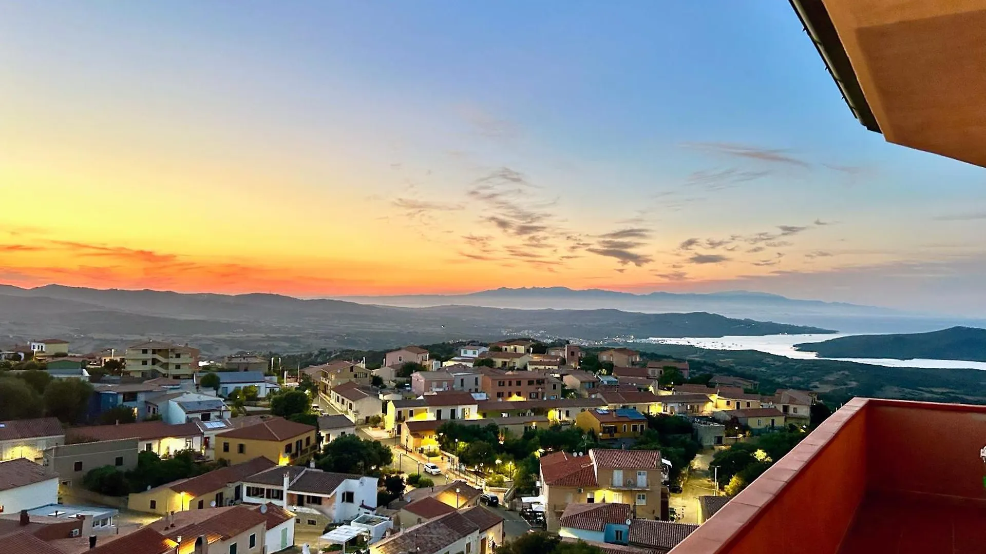 Confortevole Trilocale Con Vista Mare A San Pasquale, Sardegna 0*,  Italy